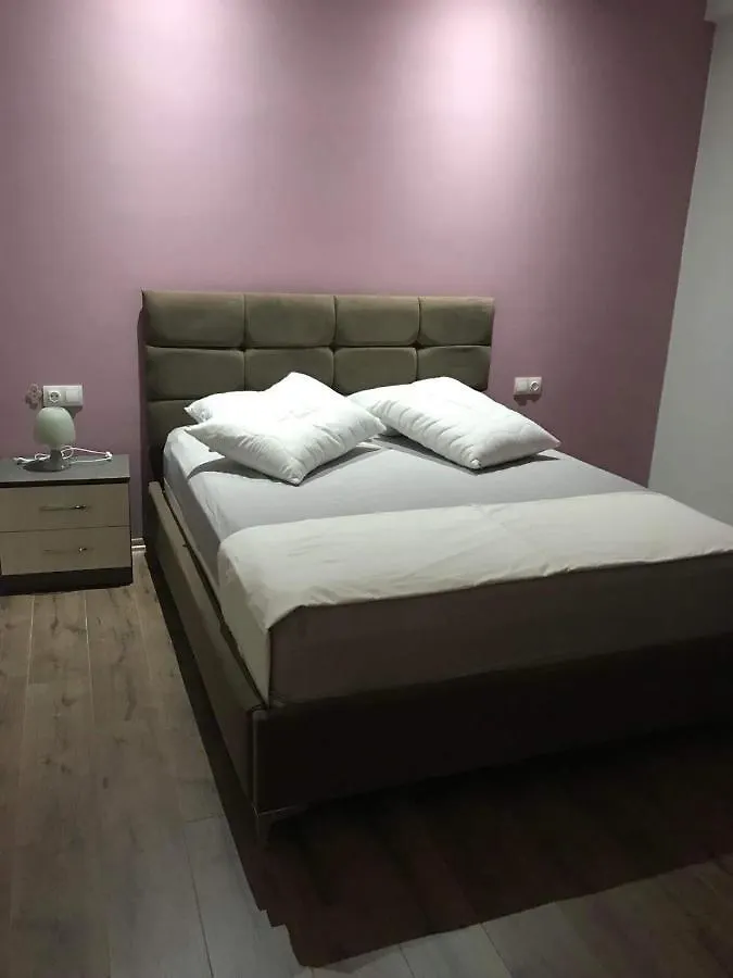 Mountain View Apartment Permet